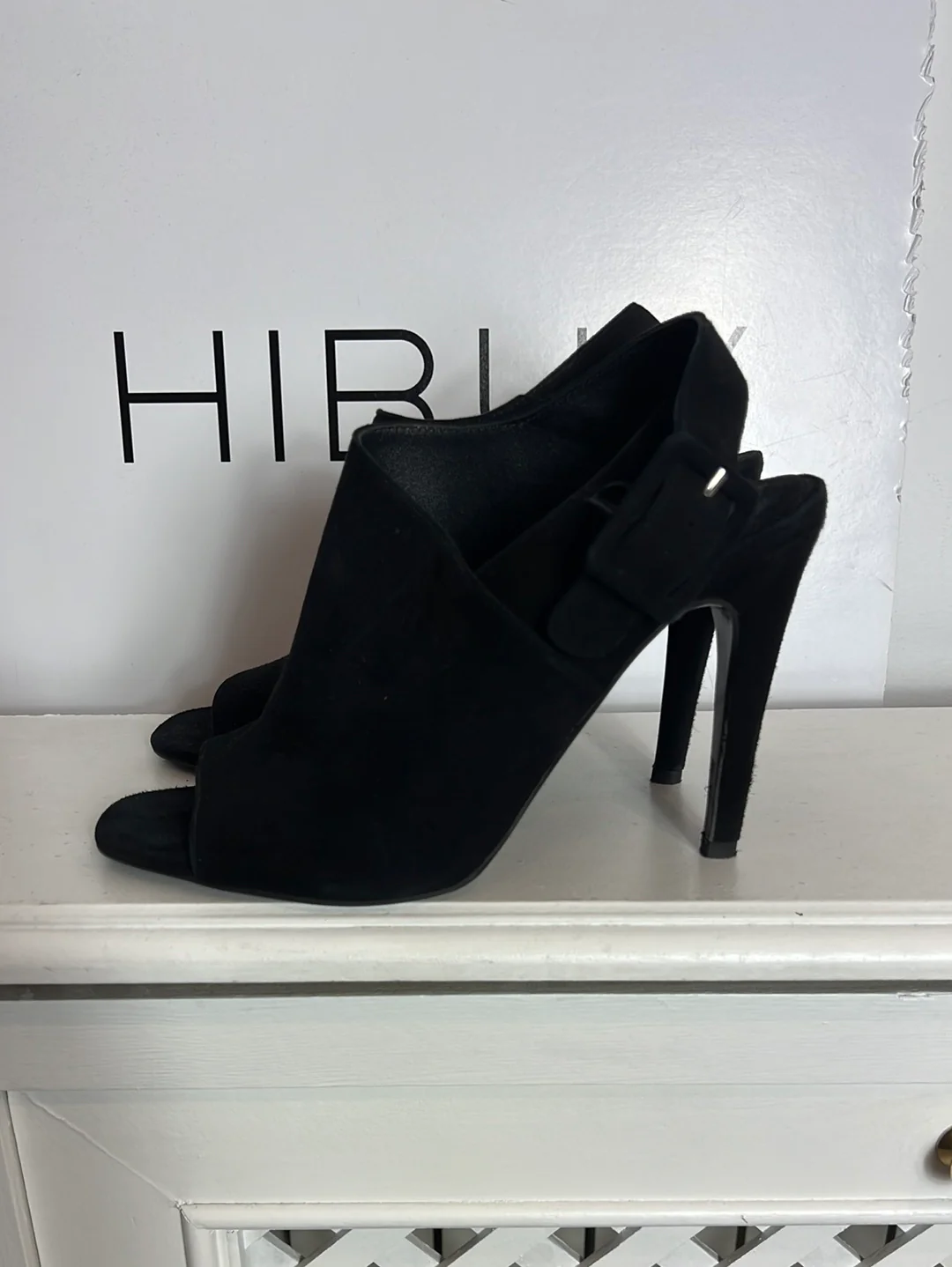 UTERQÜE. Sandalias negras cubiertas. T 41 - Imagen 3
