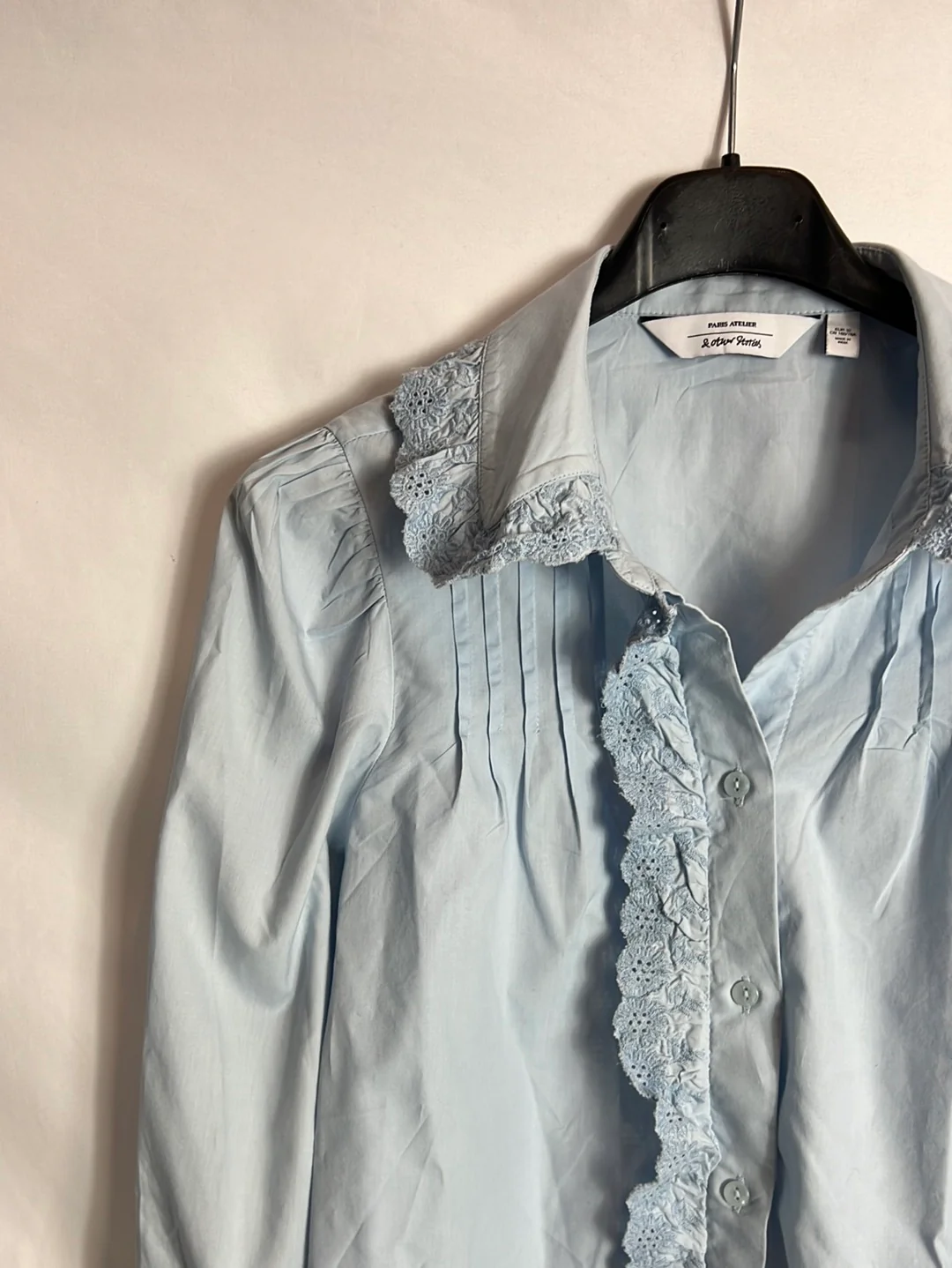 &OTHER STORIES. Blusa azul detalle bordado T.32 - Imagen 2