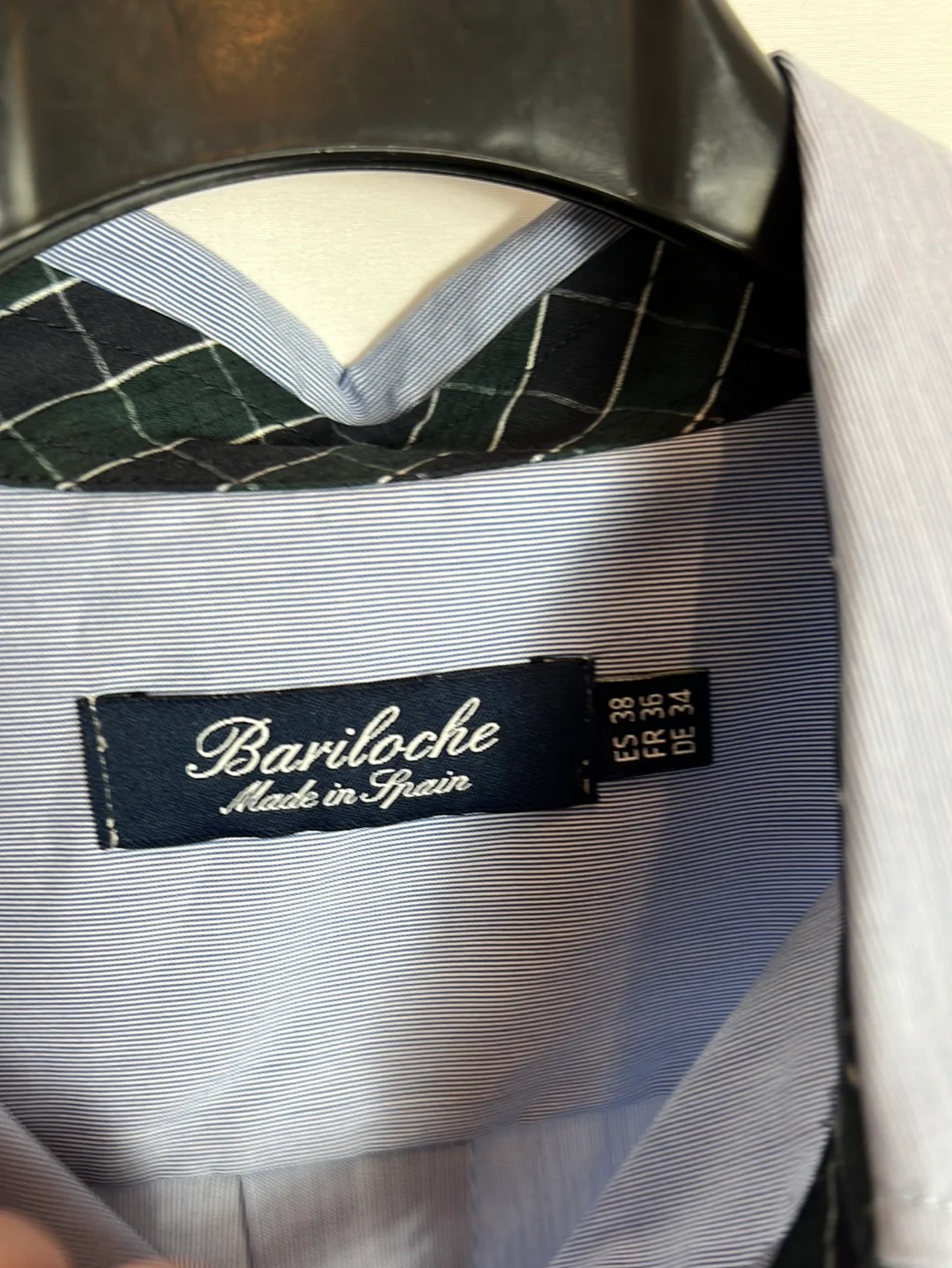 BARILOCHE. Camisa azul detalle puños T.38 - Imagen 3