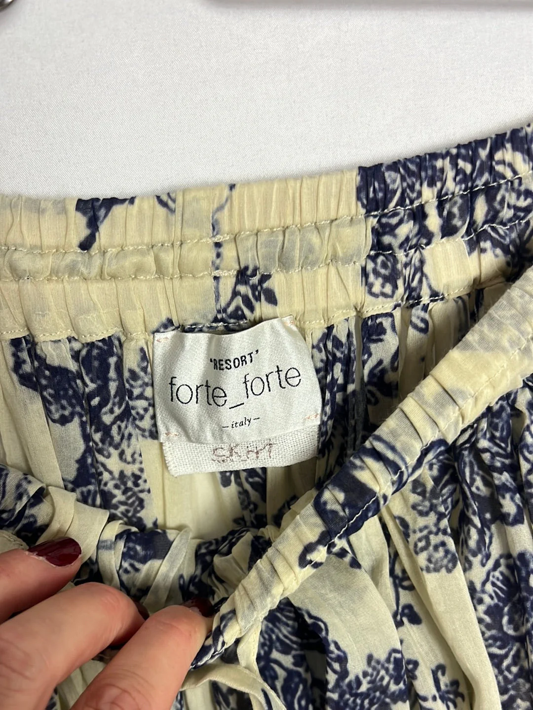 FORTE FORTE. Falda midi vuelo estampada. T 0(xs/s) - Imagen 4