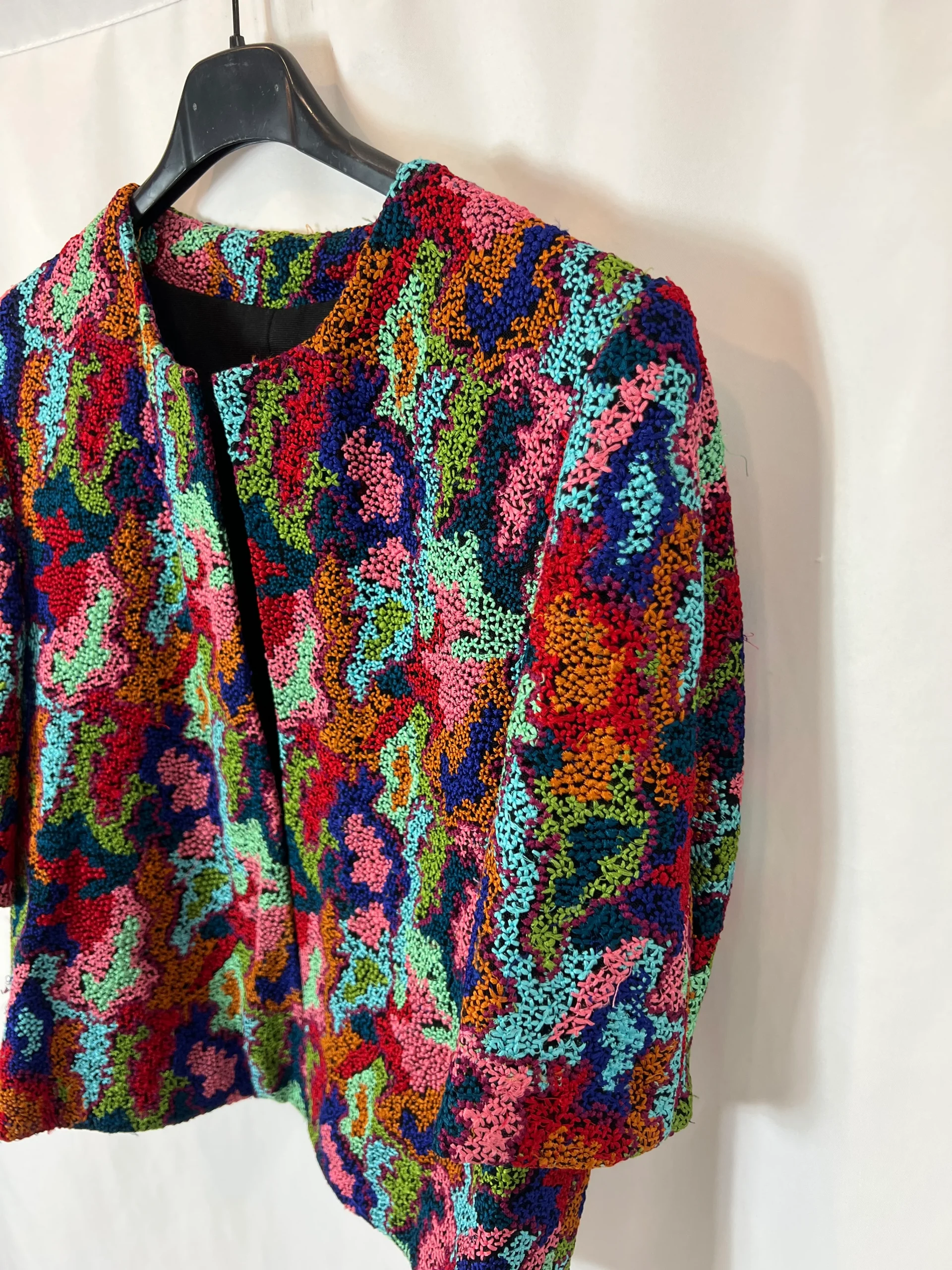 OTRAS. Chaqueta bordada colores. T S/M - Imagen 3