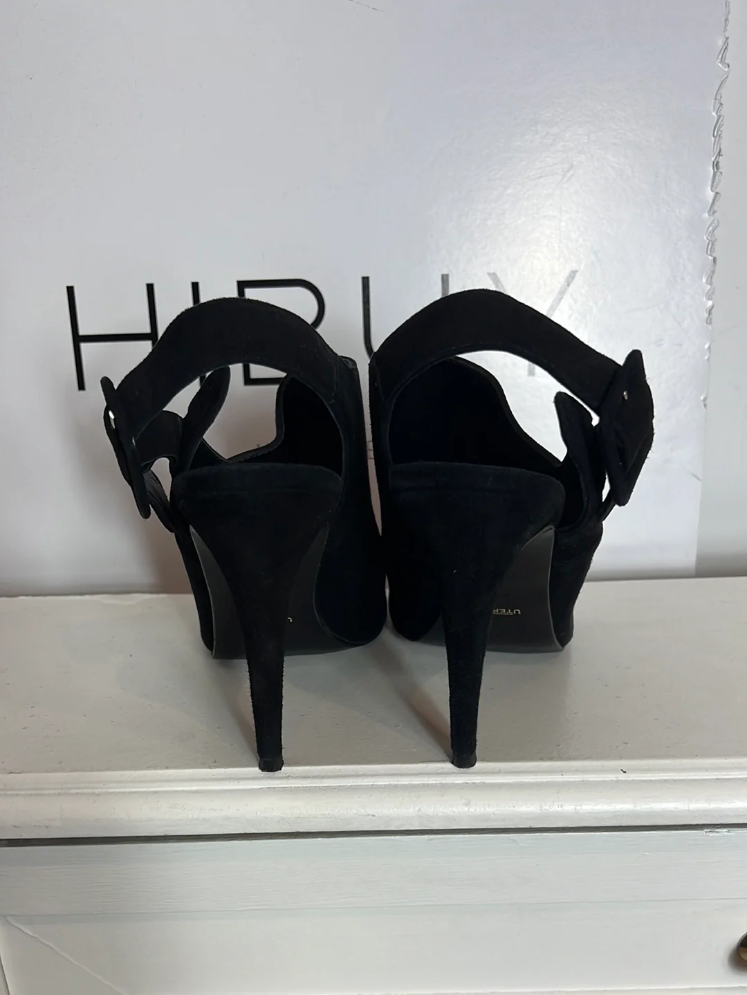 UTERQÜE. Sandalias negras cubiertas. T 41 - Imagen 4