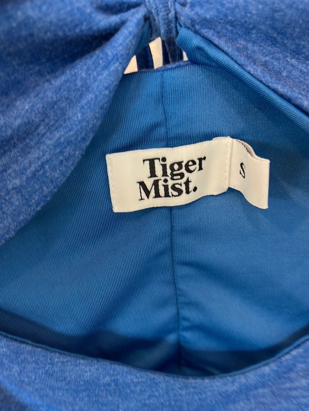 TIGER MIST. Crop top azul abertura. T S - Imagen 3