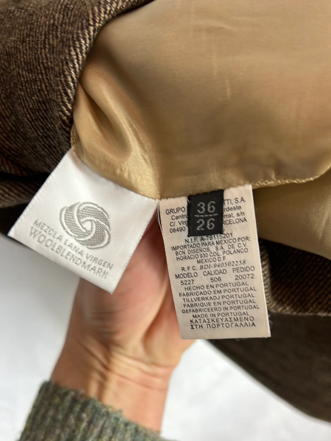 MASSIMO DUTTI. Falda midi lana jaspeada. T 36 - Imagen 6