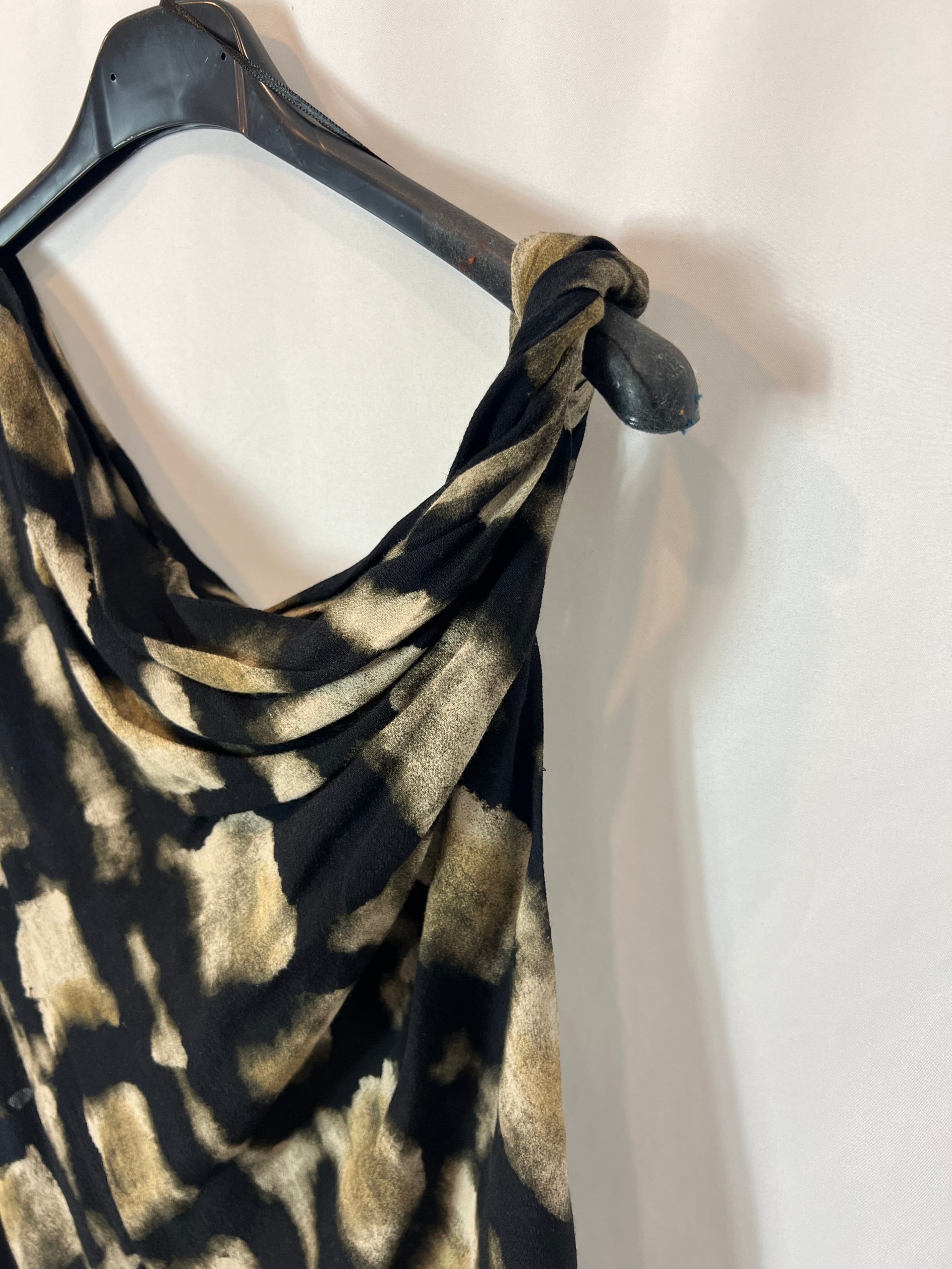 ZARA. Top estampado detalle hombro. T S - Imagen 4