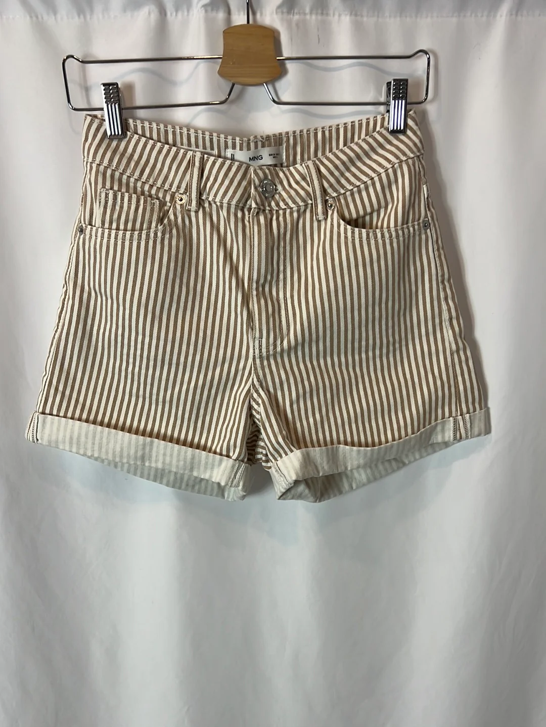 MANGO. Pantalón corto rayas T.34 - Imagen 2