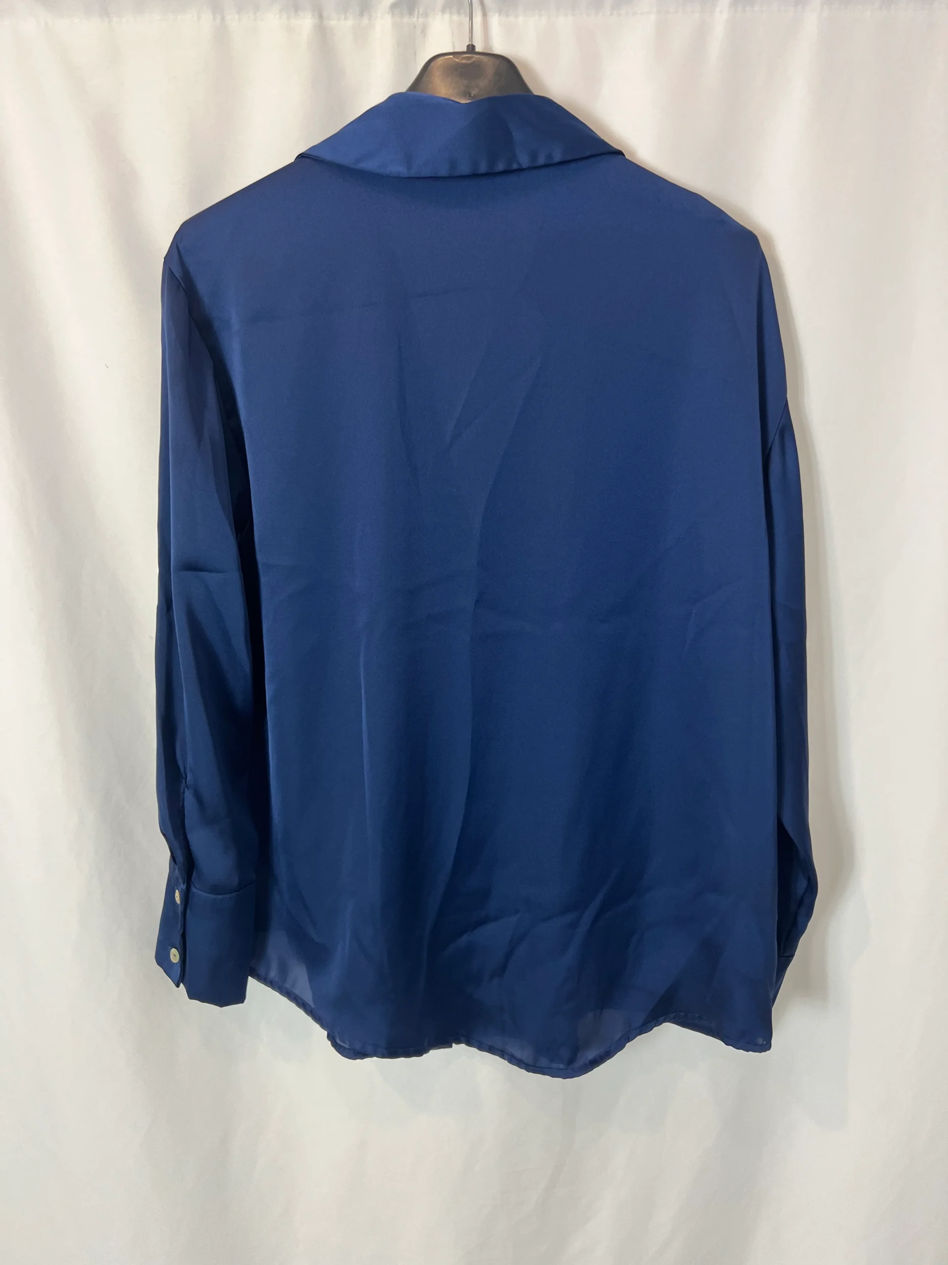 ZARA. Blusa azul satinada. T S - Imagen 5