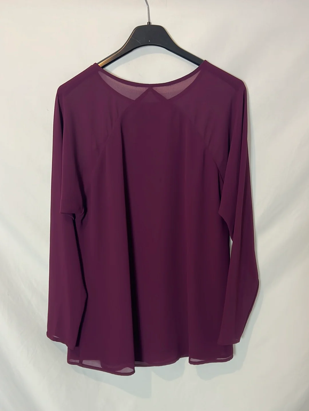 BIMANI. Blusa color berenjena detalle hombros T S - Imagen 5