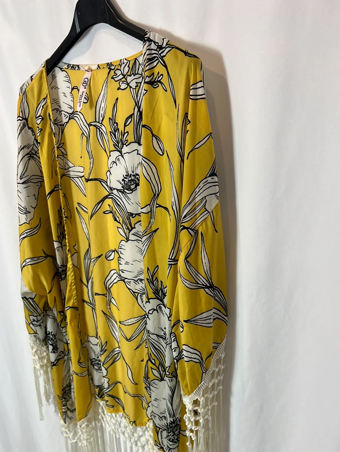 GOLDEN DAYS PARIS. Kimono amarillo flores. TU - Imagen 3