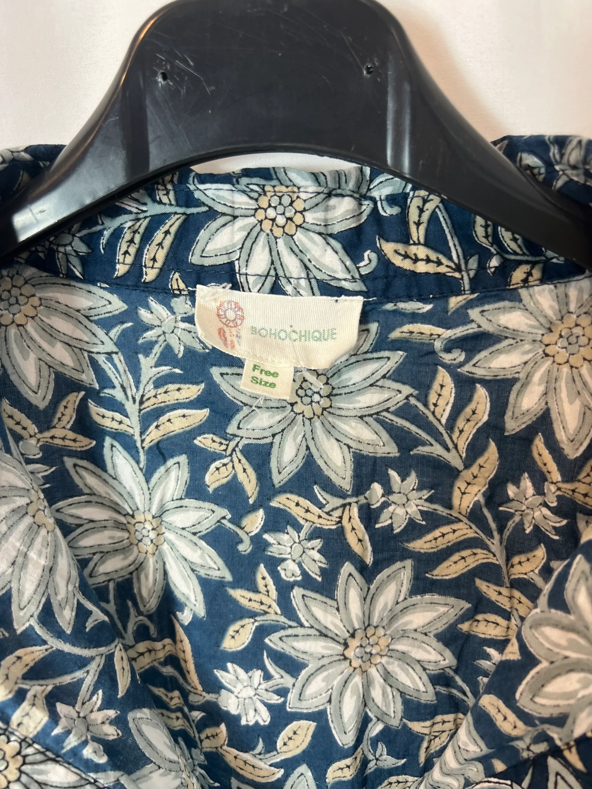 BOHOCHIQUE. Vestido largo camisero estampado . T M - Imagen 4