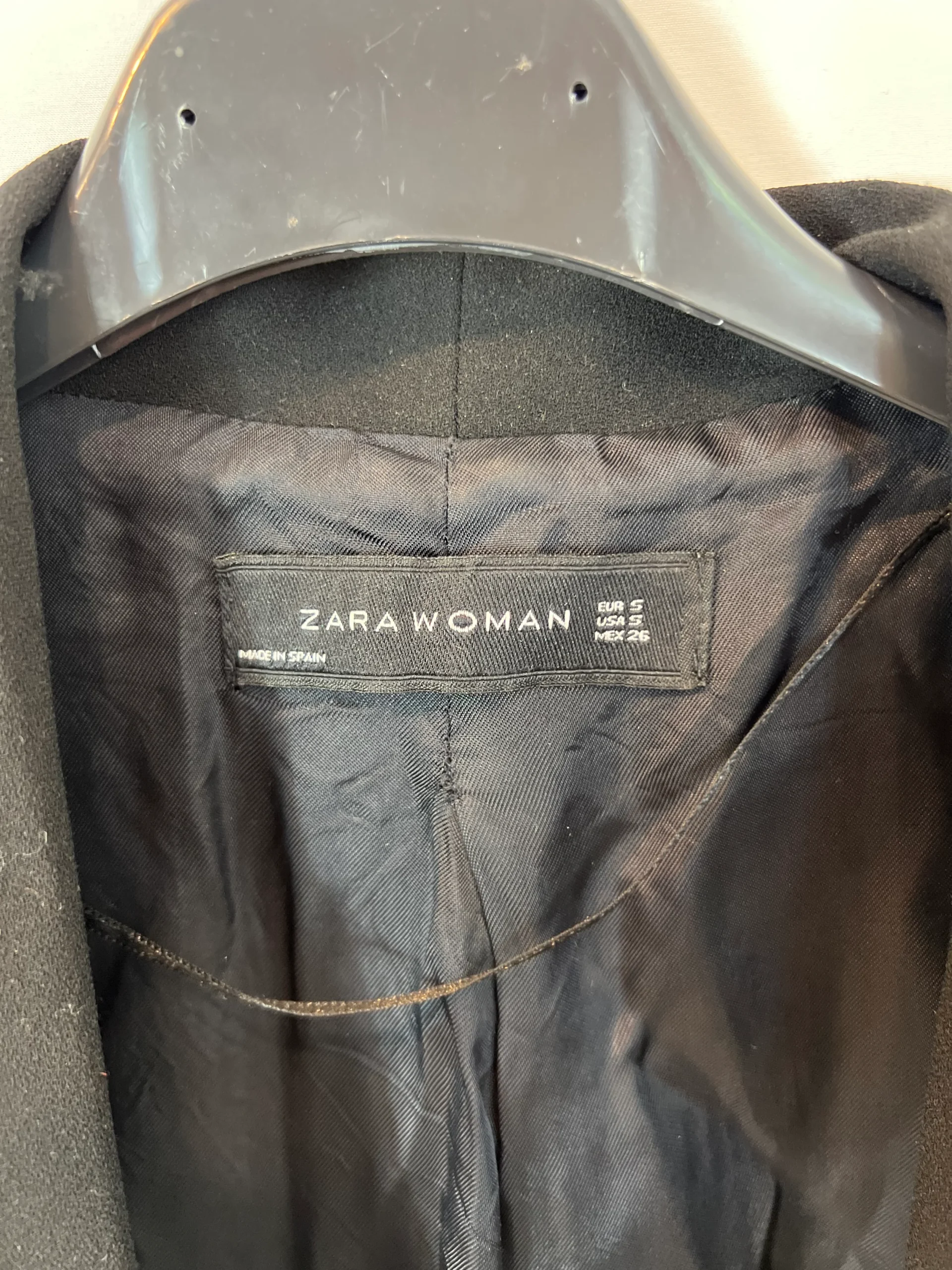 ZARA. Blazer negra mangas fruncidas T.s - Imagen 3