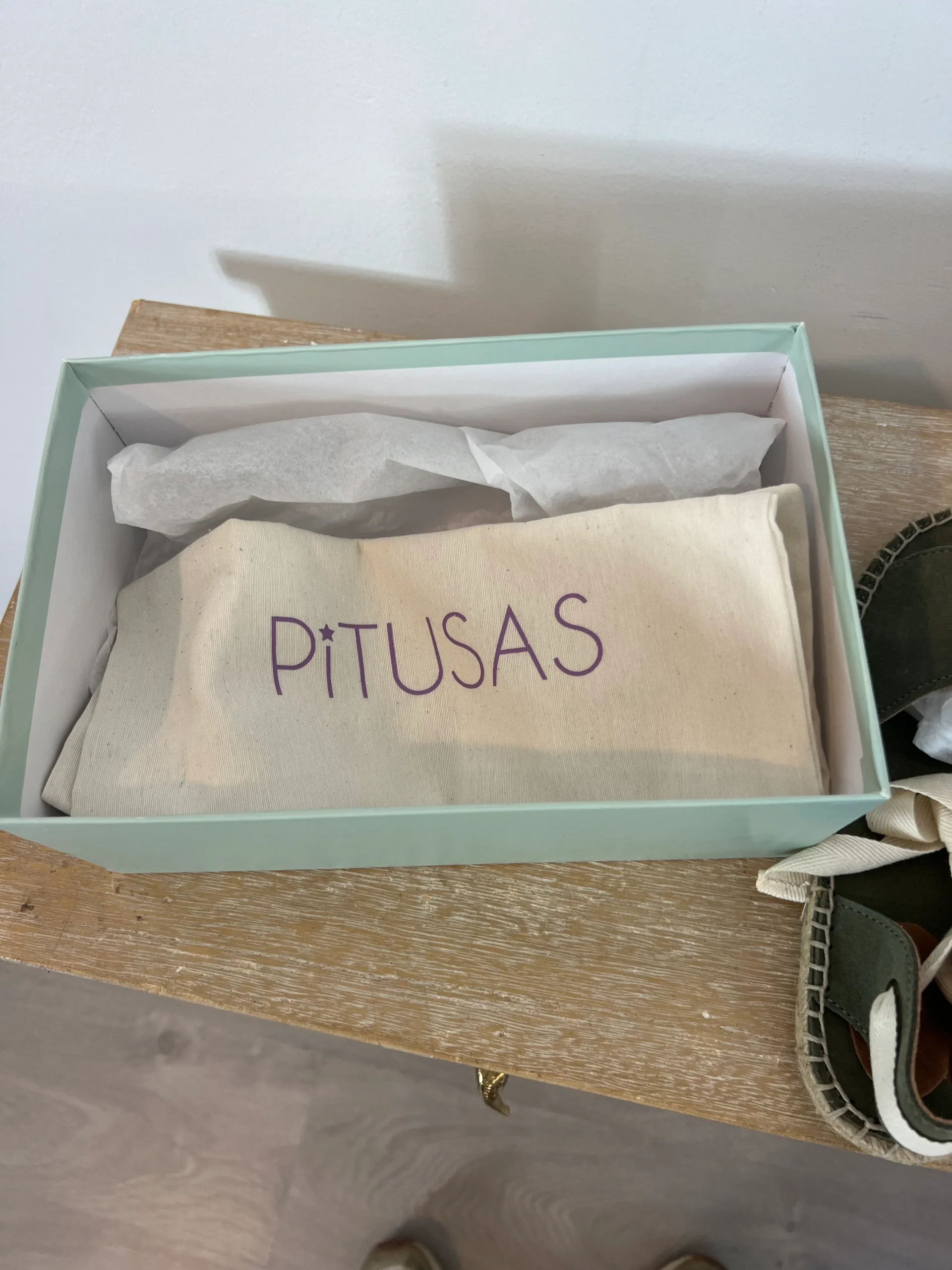 PITUSAS KIDS. Alpargatas piel verde T.33 - Imagen 3