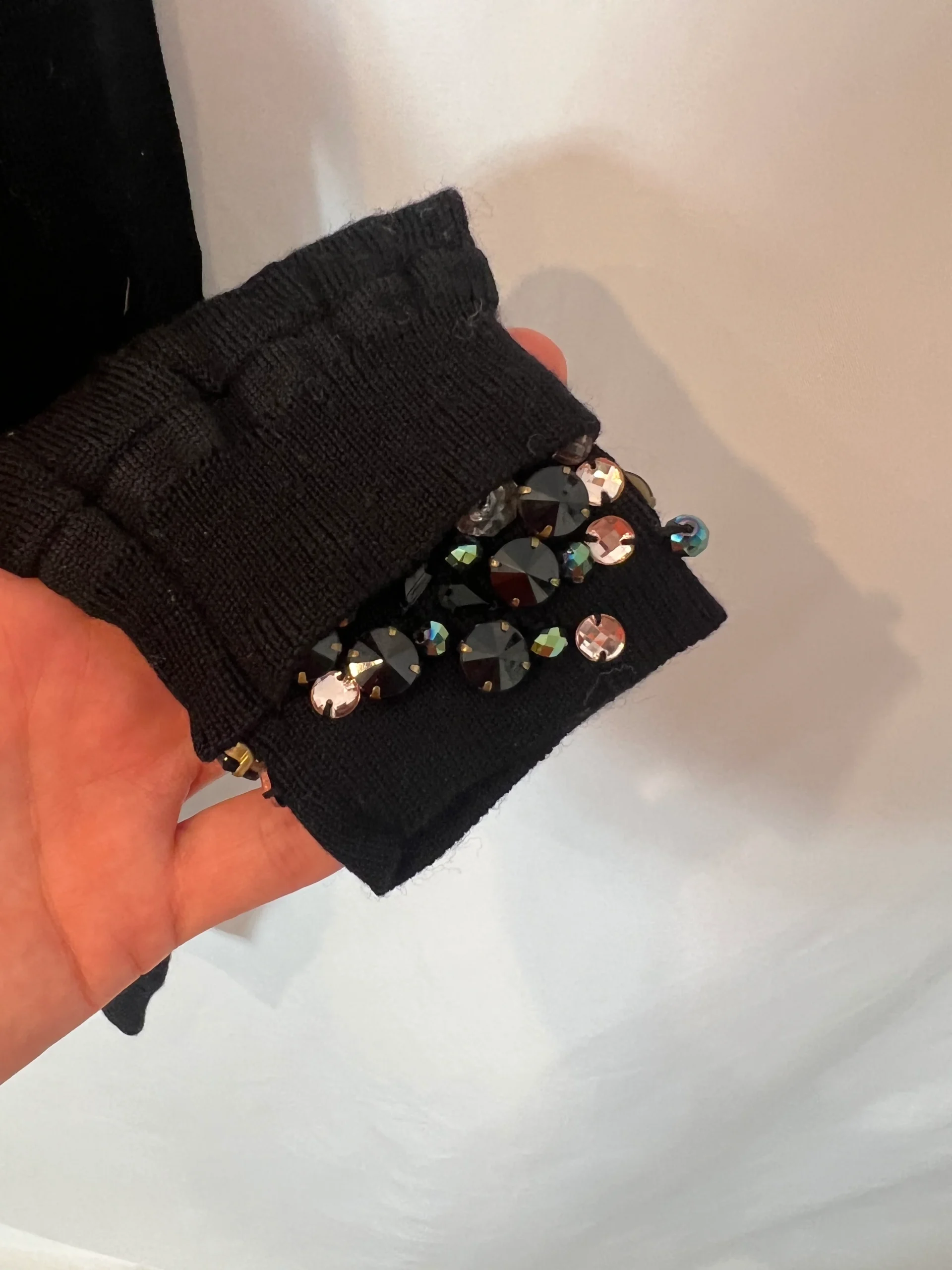 H&M. Jersey negro detalle puños, T S - Imagen 3