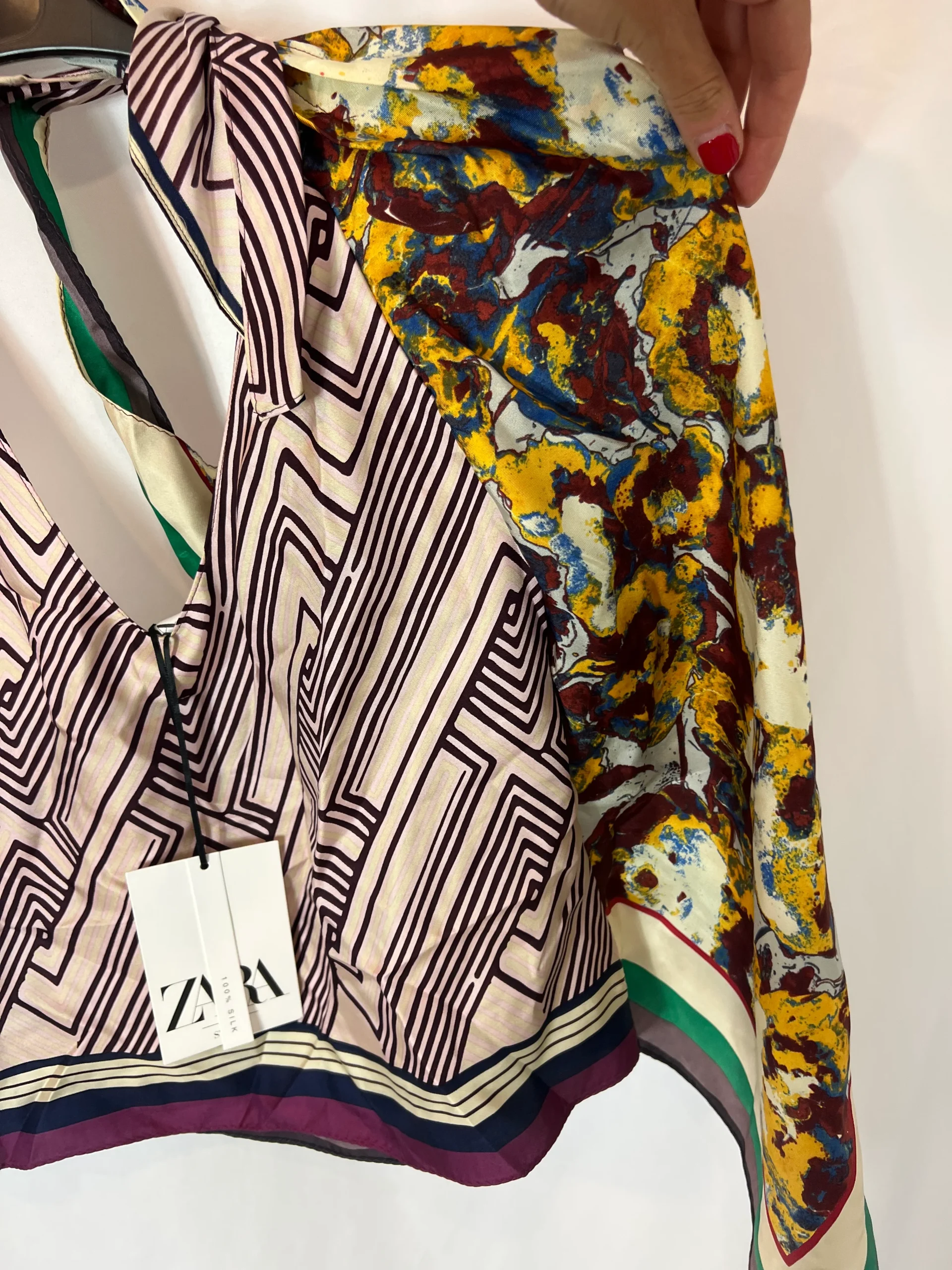 ZARA. Top estampado detalle hombro. T S - Imagen 8