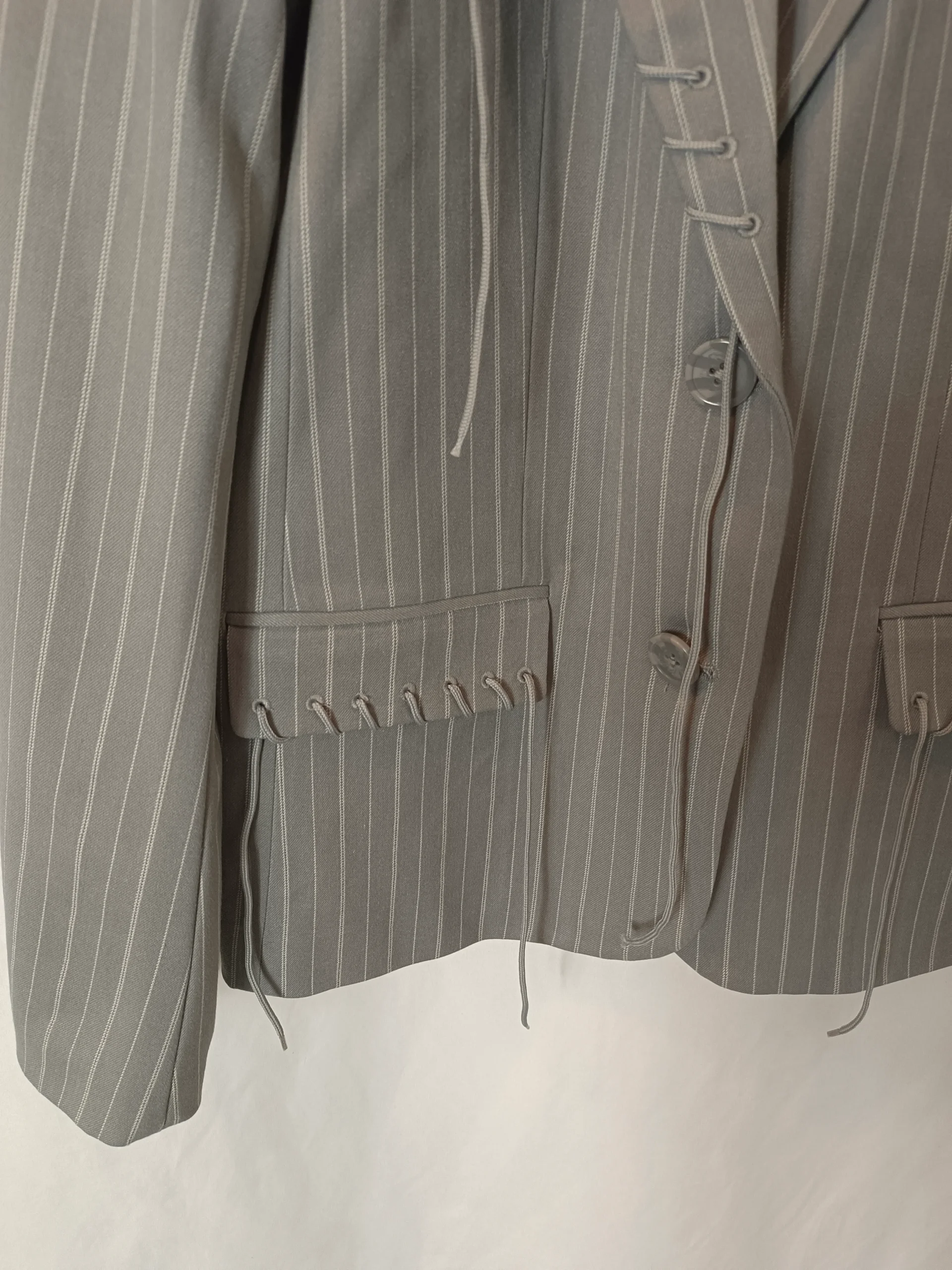 KA-KD. Blazer gris rayas T.s - Imagen 3