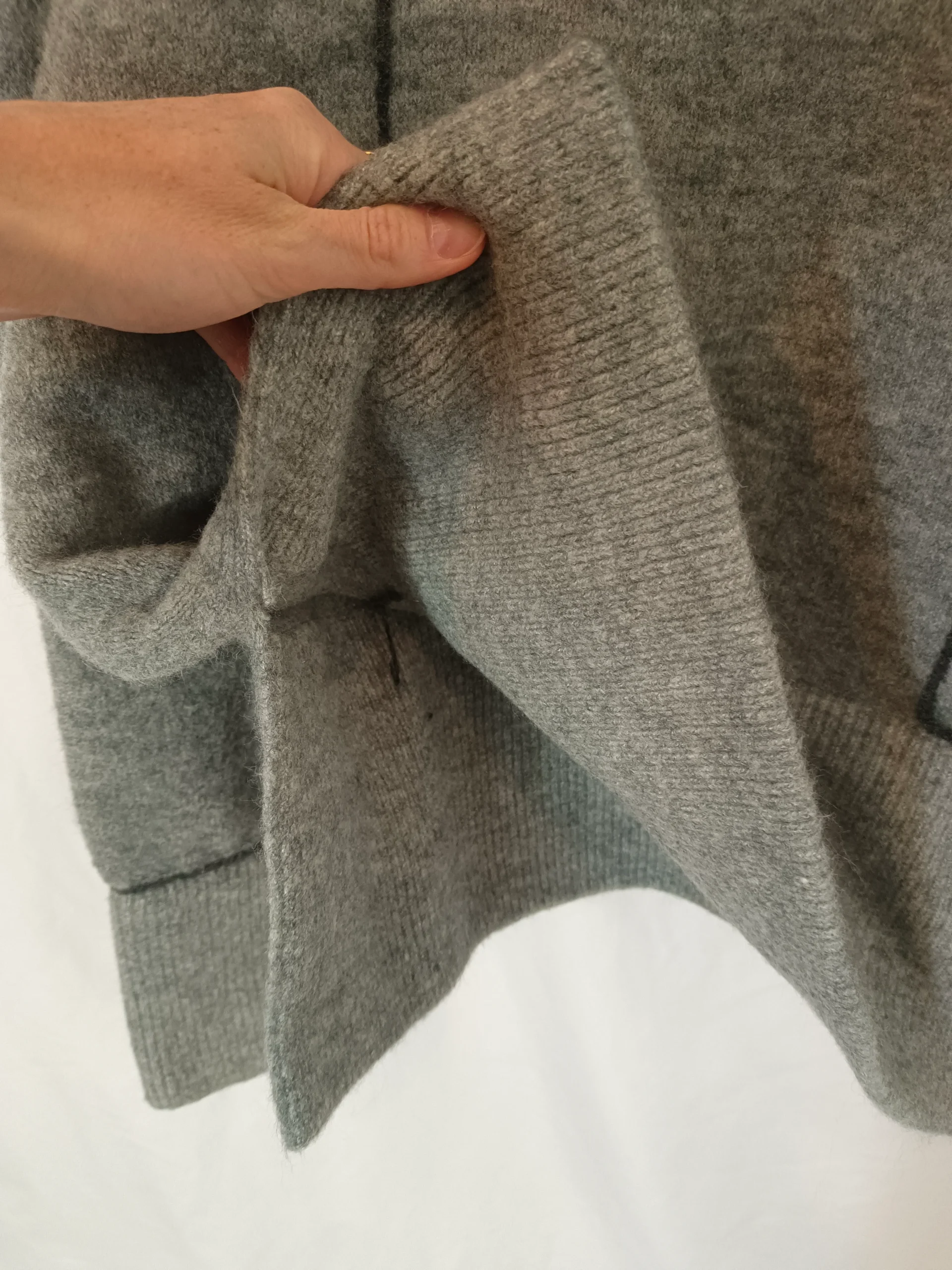 ZARA. Jersey gris costura T.m - Imagen 4