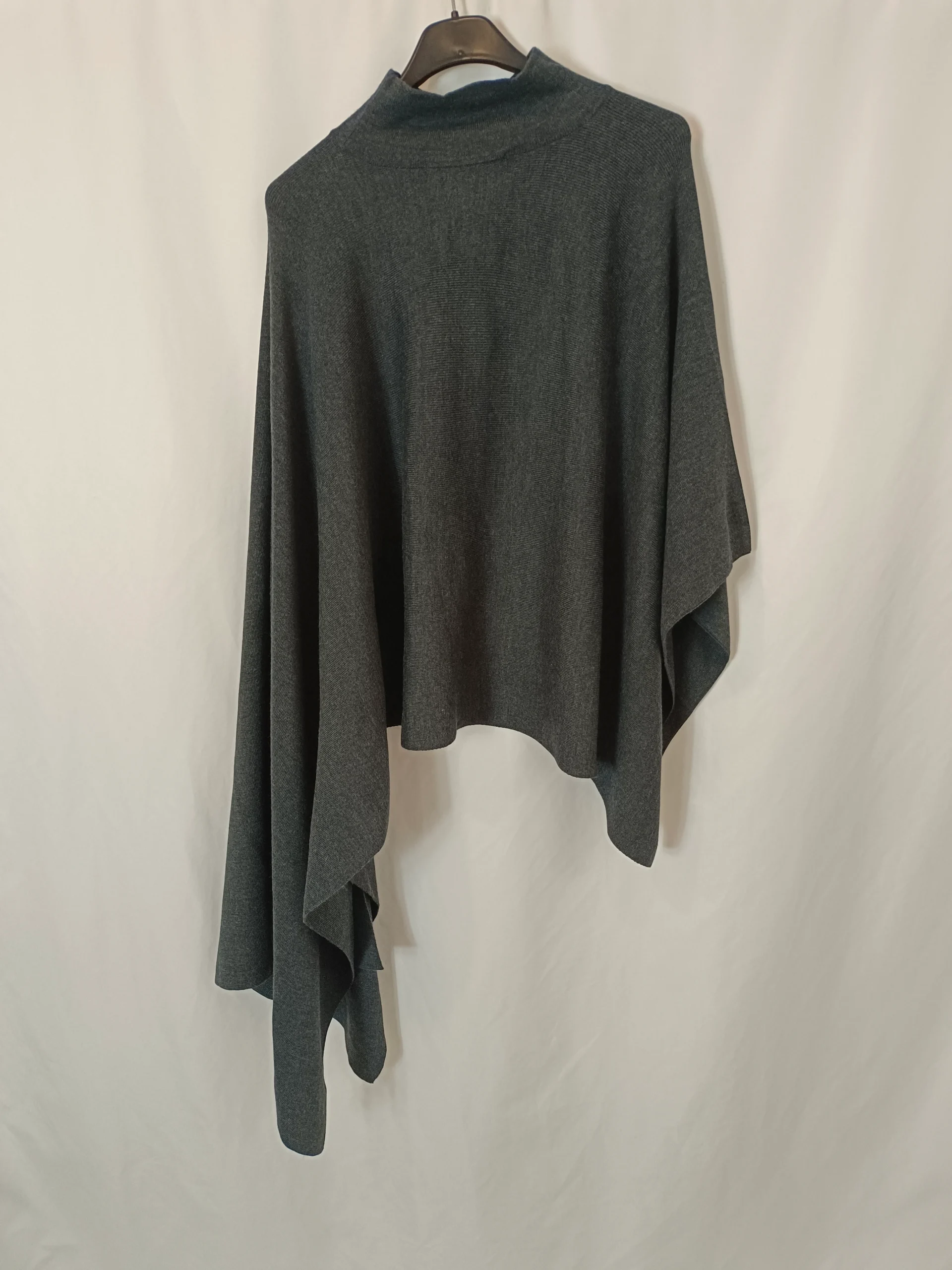 ZARA. Jersey/poncho gris cuello prekins T.m - Imagen 5