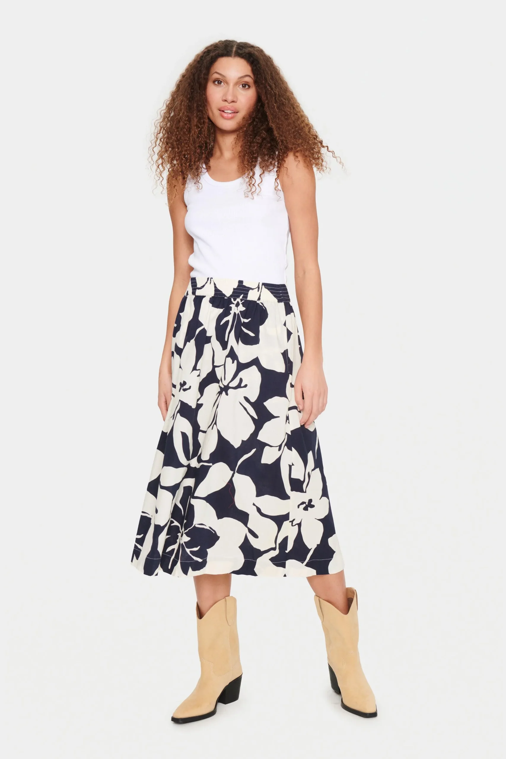 Falda Saint Tropez Ursula Night Sky Resort Floral - Imagen 4