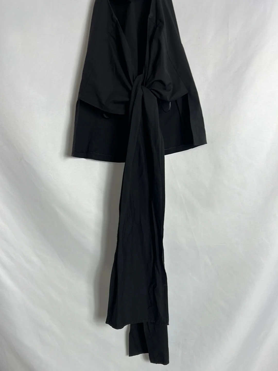 CORDON. Top negro lazada cuello y espalda. T M - Imagen 5