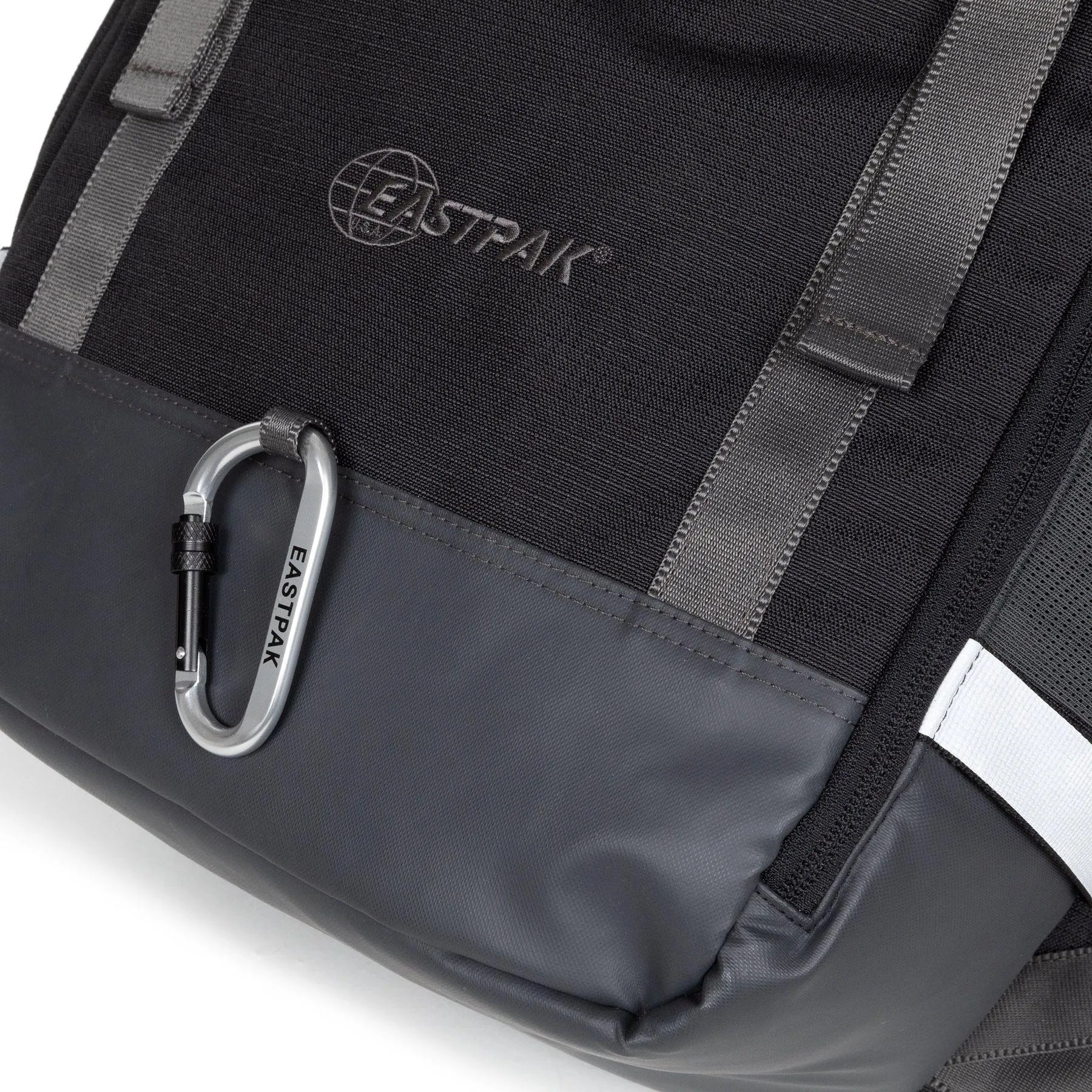 Mochila Eastpak Out Camera Pack Out Black - Imagen 7