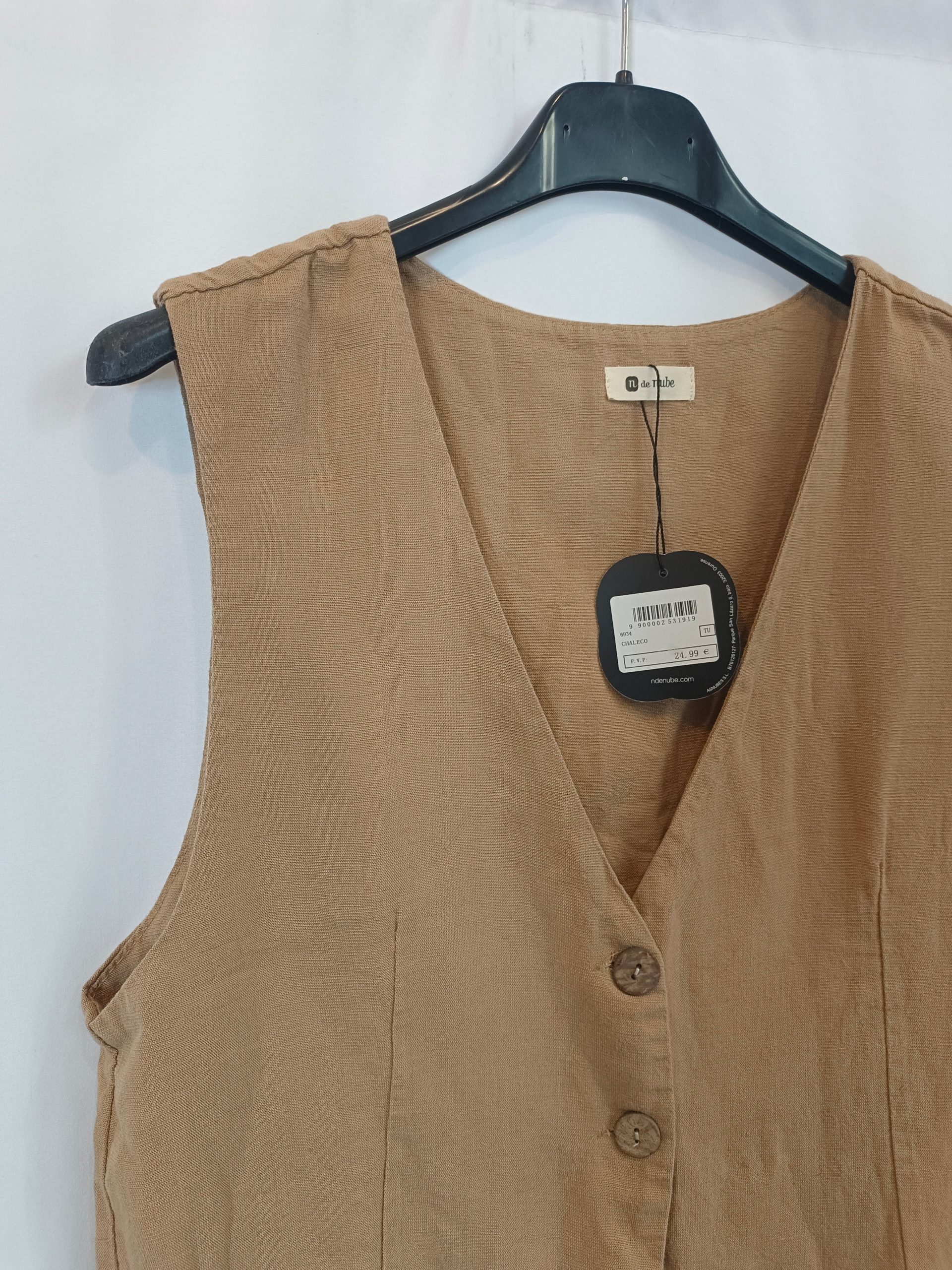 N DE NUBE. Chaleco beige botones T.u(s/m) - Imagen 3