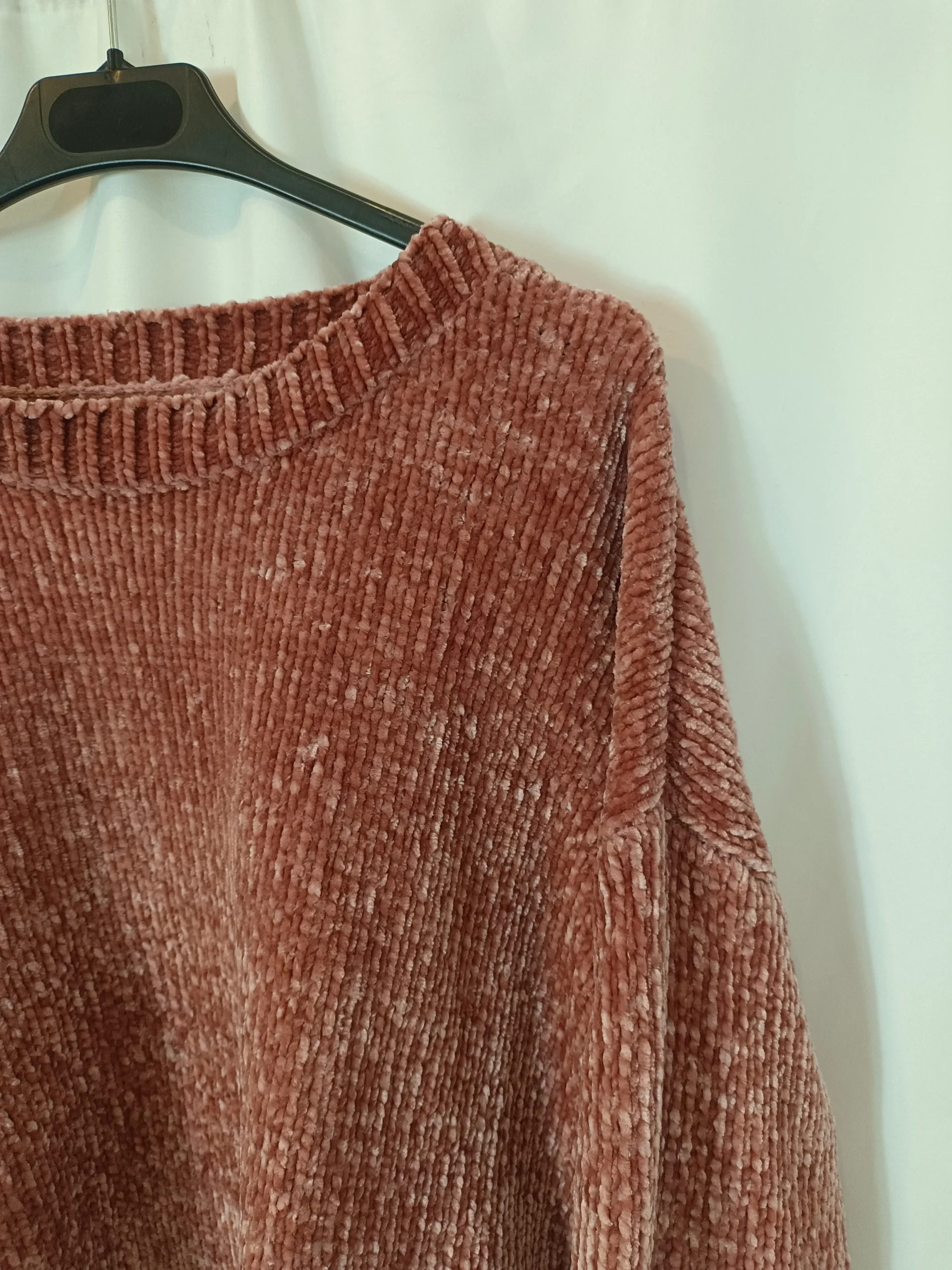 STRADIVARIUS. Jersey rosa aterciopelado T.m - Imagen 2